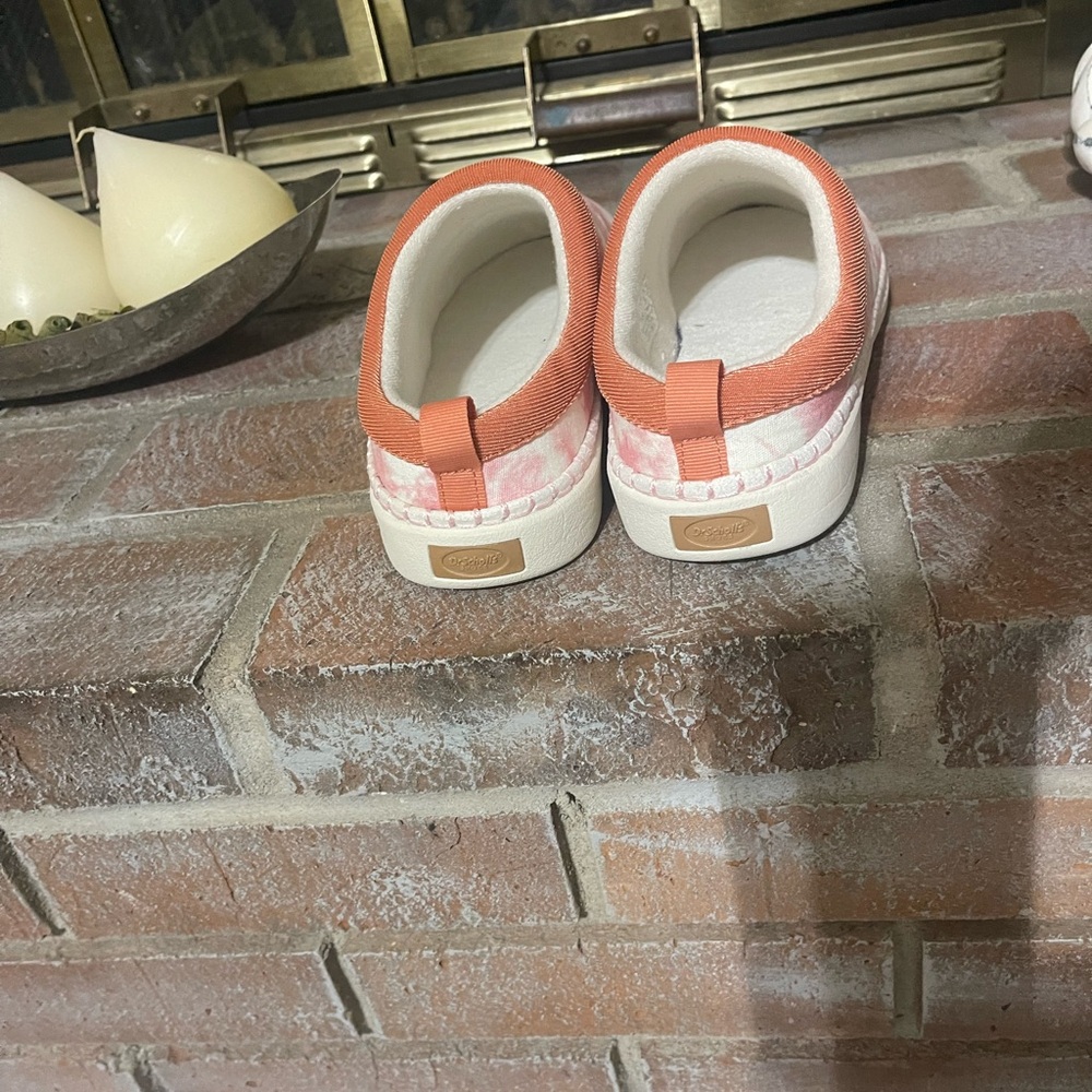 Dr. Scholl's Pink and Orange Slippers Comfortable Casual - Picture 2 of 4